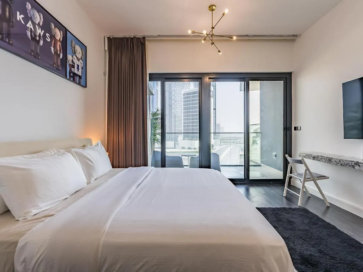 Luxurious Studio Prime Location Business Bay Dubái 0*,