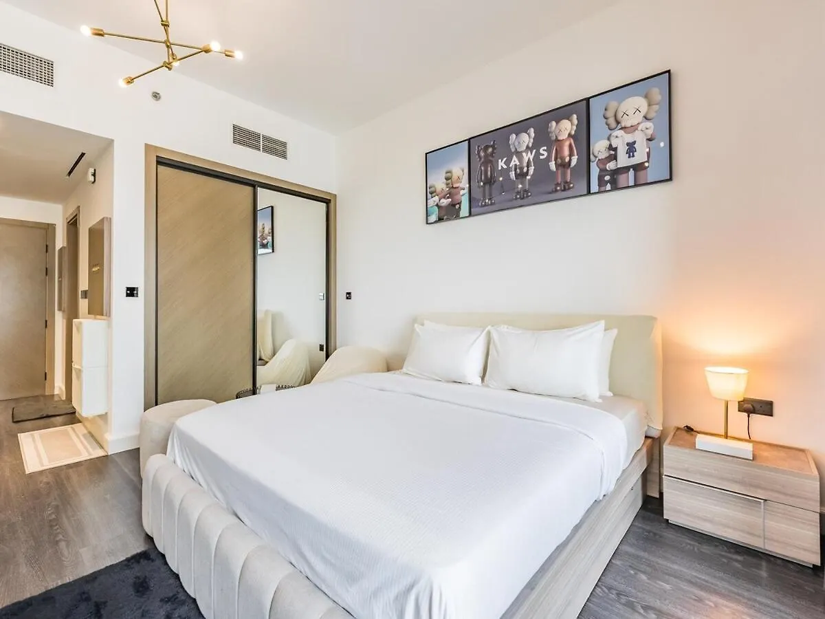 דירה דובאי Luxurious Studio Prime Location Business Bay