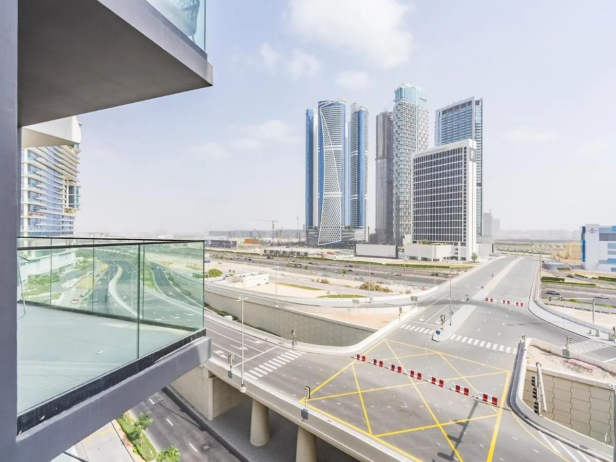דירה דובאי Luxurious Studio Prime Location Business Bay